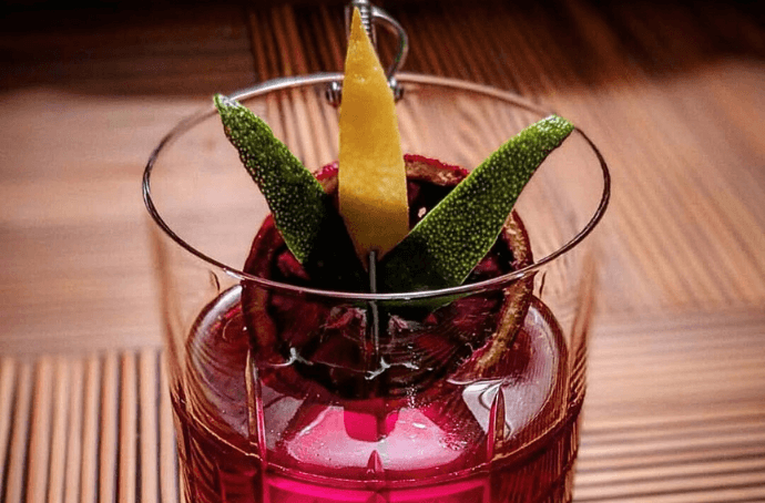 Drink artystycznie ozdabiany